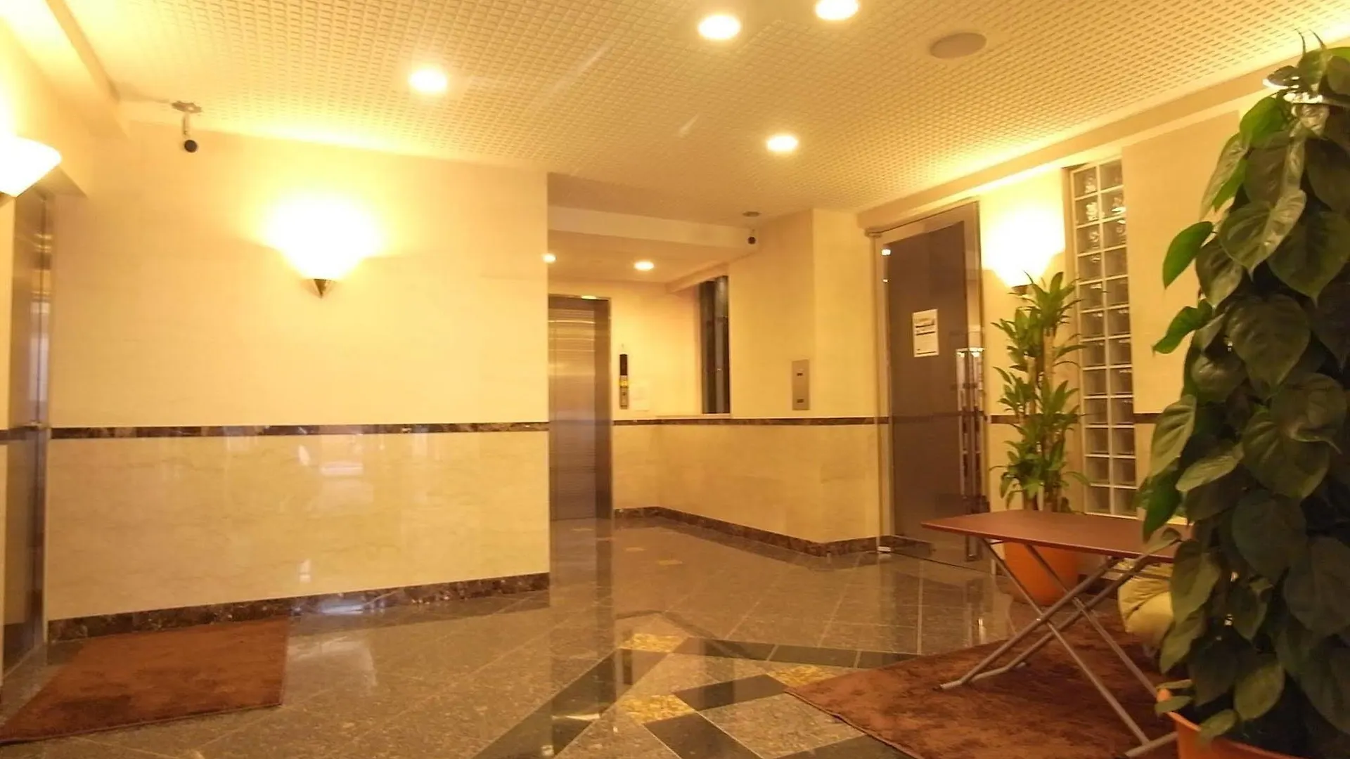 Apartment Palace Studio Akasaka Nibankan Tokyo Japan