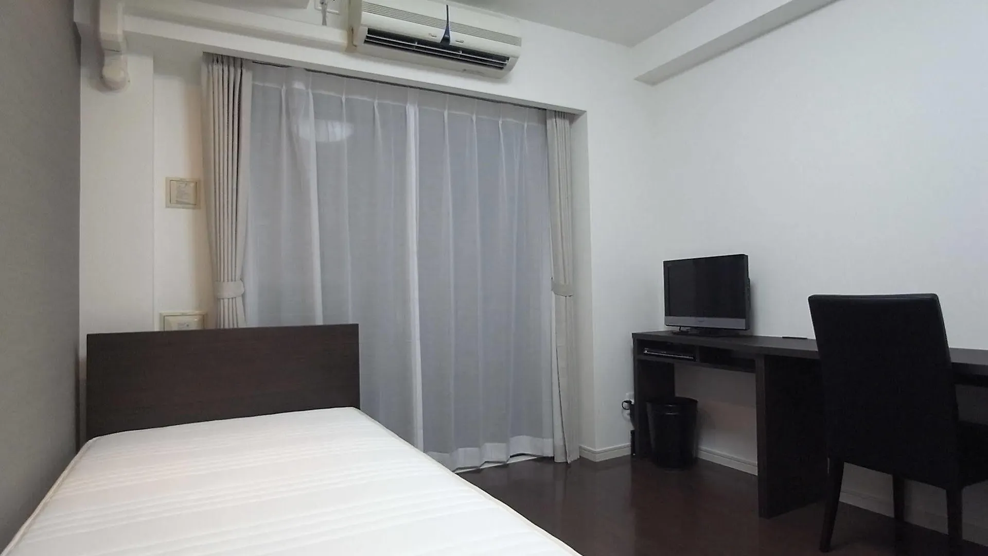 Palace Studio Akasaka Nibankan Tokyo Apartment